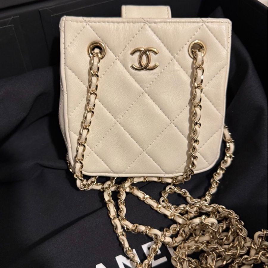【95%新 ✨ 全網最低價!】31開 Chanel mini 奶白色 小羊皮 22c 小廢包 卡片包-2