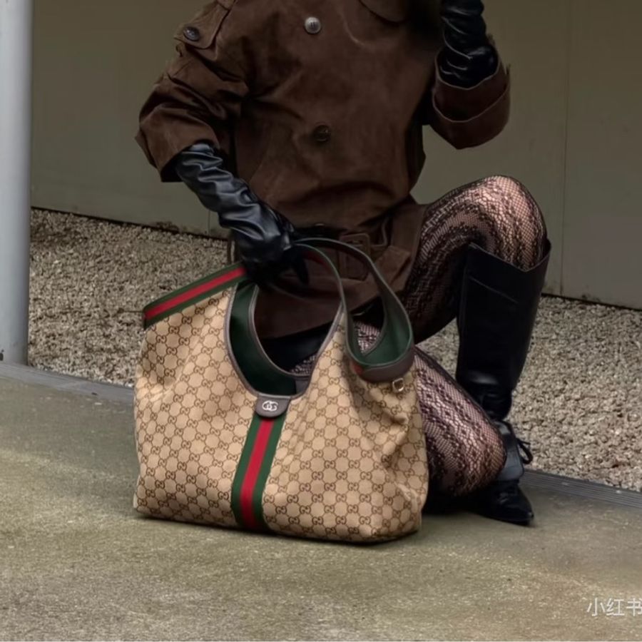 莉亞精品♡ Gucci 新款托特包 九新美包-1