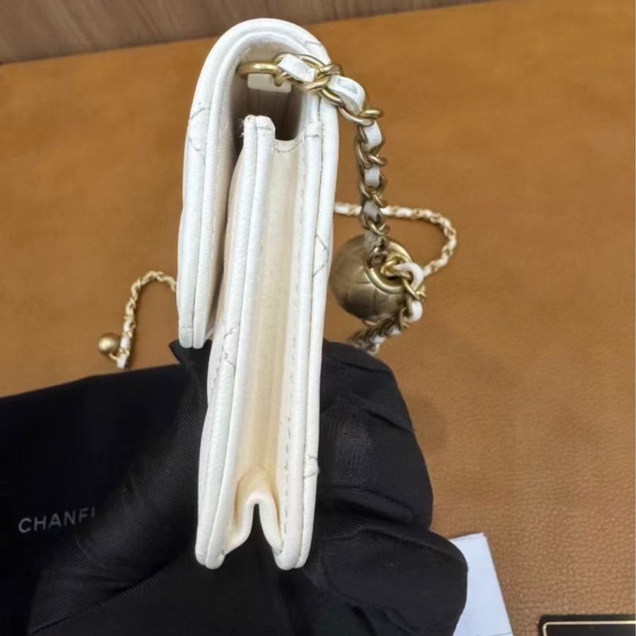 【95%新 ✨ 全網最低價！】Chanel woc mini 白色 金球鏈條 羊皮 腰包 單肩斜挎包小廢包-4
