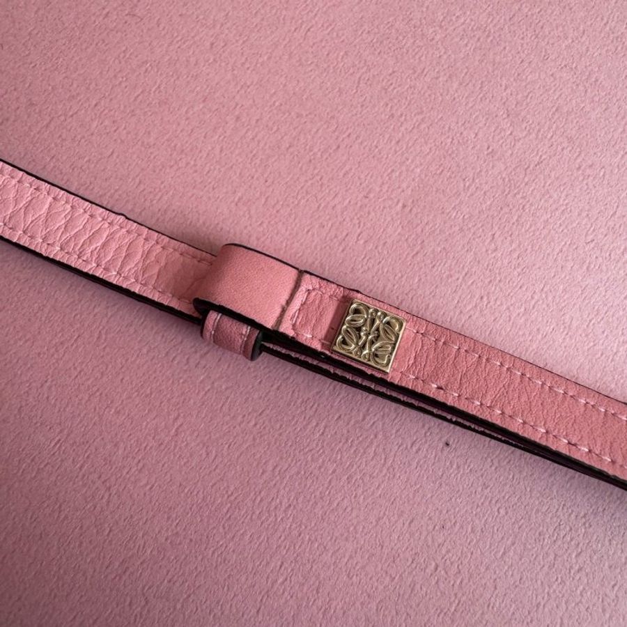 Loewe x 聯名Paula's Ibiza百合印花小牛皮可愛大象包-13