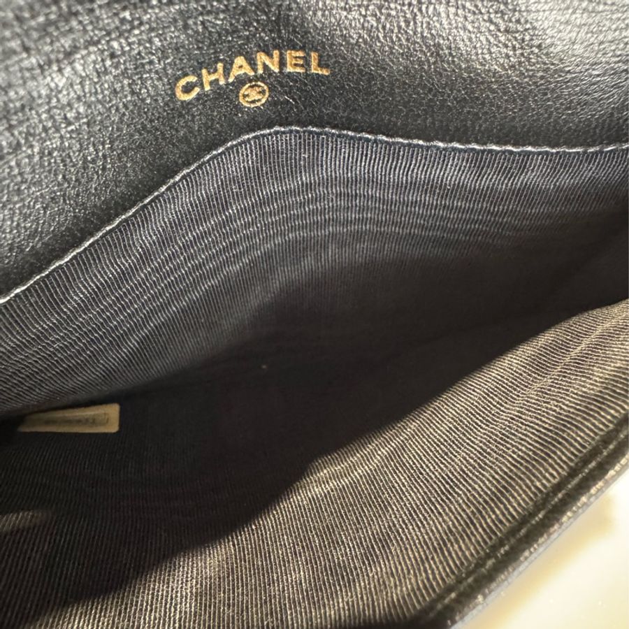 Chanel 外縫線皮夾/中夾-9