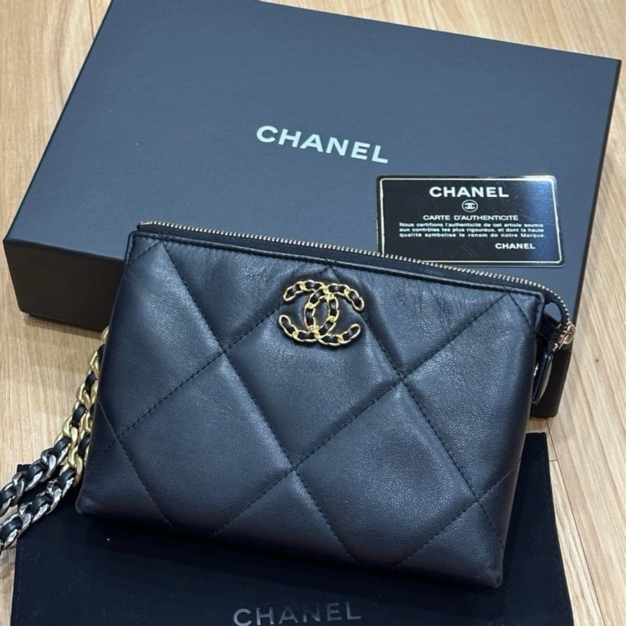 CHANEL 19 手拿包|可自行加鏈改斜背|98新-22