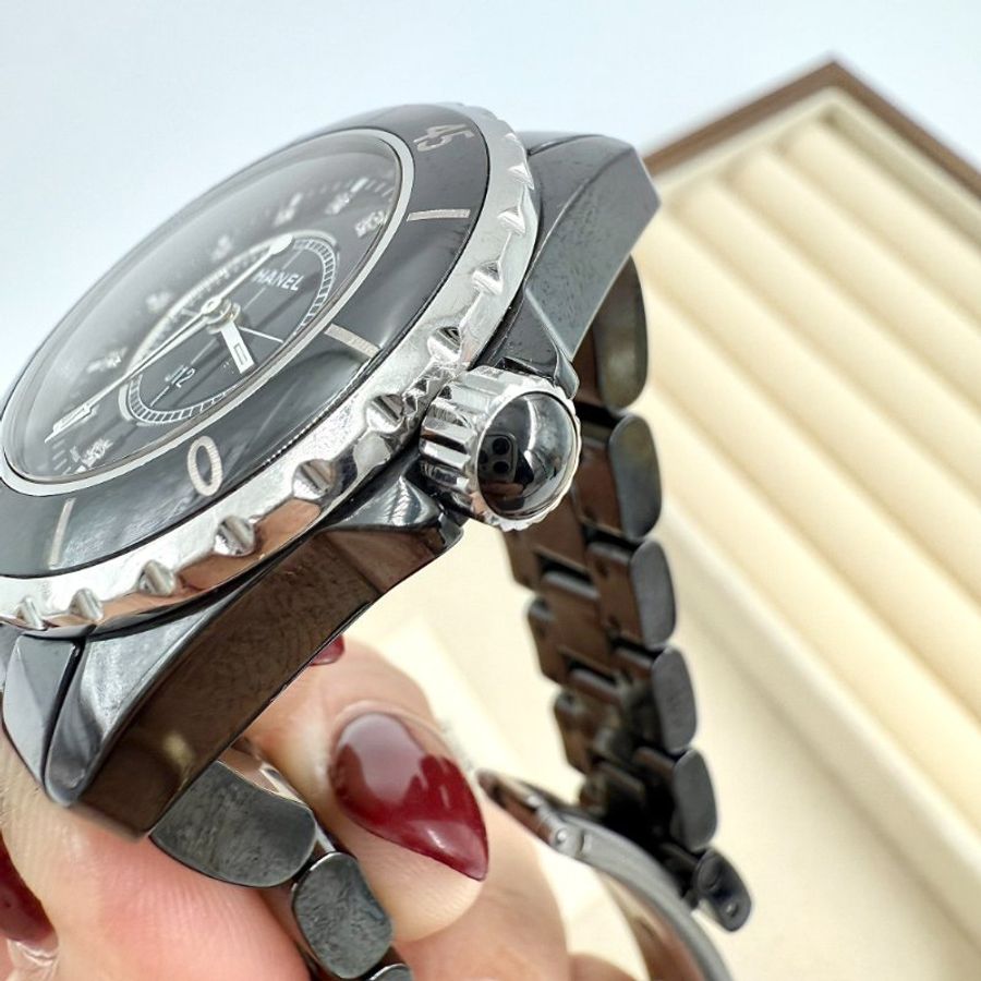 CHANEL - 黑色J12陶瓷點鑽╻33mm╻石英錶-10