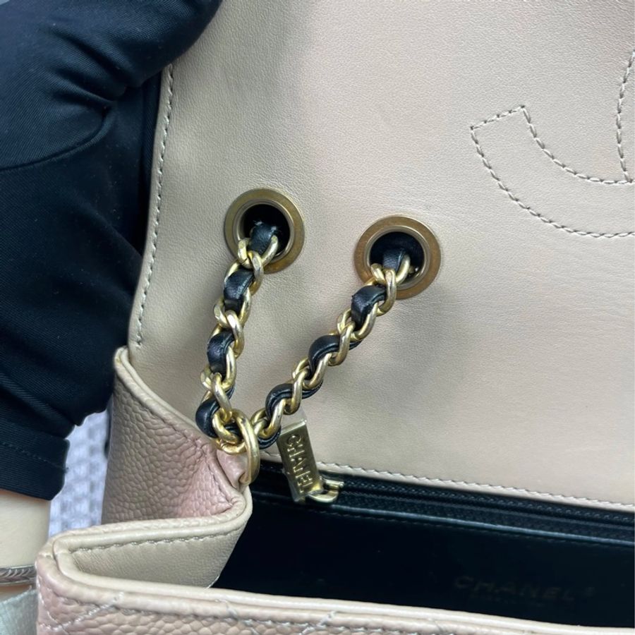 Chanel Filigree Flap Bag 翻蓋包-11