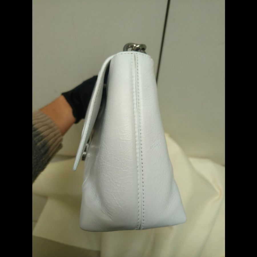 【8成新】㊣✨BALENCIAGA✨巴黎世家(贈內膽) 白色 沙漏包 牛皮 鎖鏈 背帶 肩背包 腋下包 鏈條包/二手包/二手精品/保證正品🌳二手樹屋🌳-2