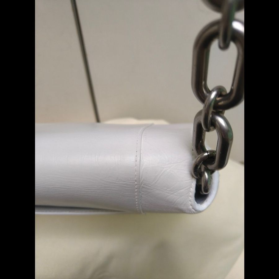【8成新】㊣✨BALENCIAGA✨巴黎世家(贈內膽) 白色 沙漏包 牛皮 鎖鏈 背帶 肩背包 腋下包 鏈條包/二手包/二手精品/保證正品🌳二手樹屋🌳-31