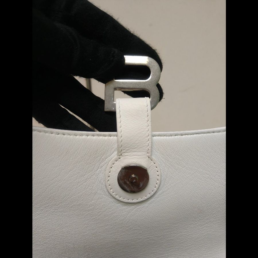 【8成新】㊣✨BALENCIAGA✨巴黎世家(贈內膽) 白色 沙漏包 牛皮 鎖鏈 背帶 肩背包 腋下包 鏈條包/二手包/二手精品/保證正品🌳二手樹屋🌳-34