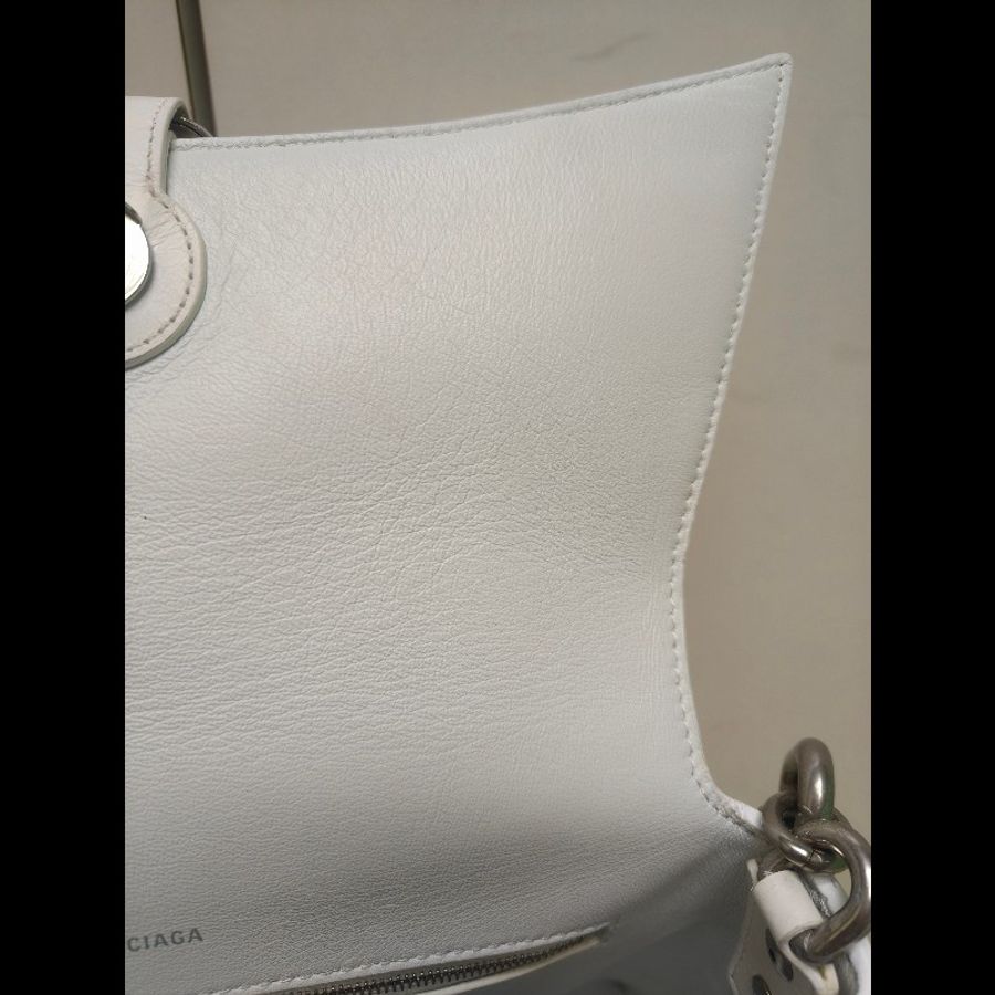 【8成新】㊣✨BALENCIAGA✨巴黎世家(贈內膽) 白色 沙漏包 牛皮 鎖鏈 背帶 肩背包 腋下包 鏈條包/二手包/二手精品/保證正品🌳二手樹屋🌳-38