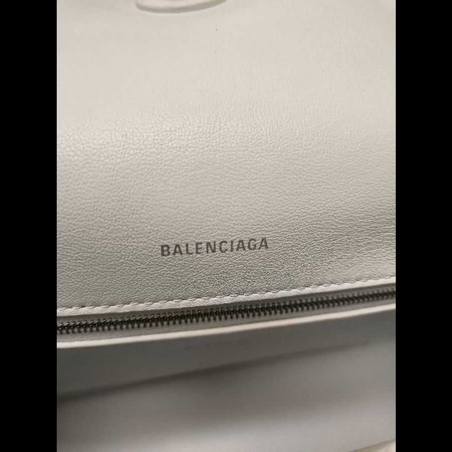 【8成新】㊣✨BALENCIAGA✨巴黎世家(贈內膽) 白色 沙漏包 牛皮 鎖鏈 背帶 肩背包 腋下包 鏈條包/二手包/二手精品/保證正品🌳二手樹屋🌳-44
