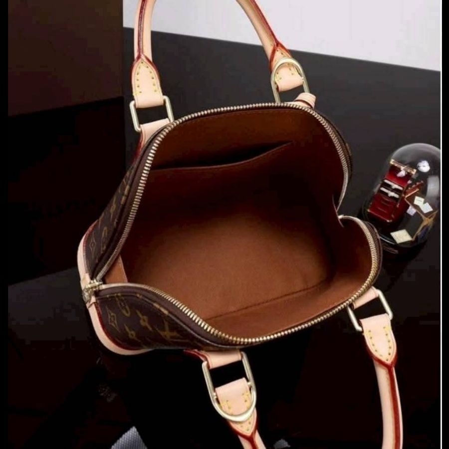 LV Alma BB 經典Monogram老花貝殼包-14