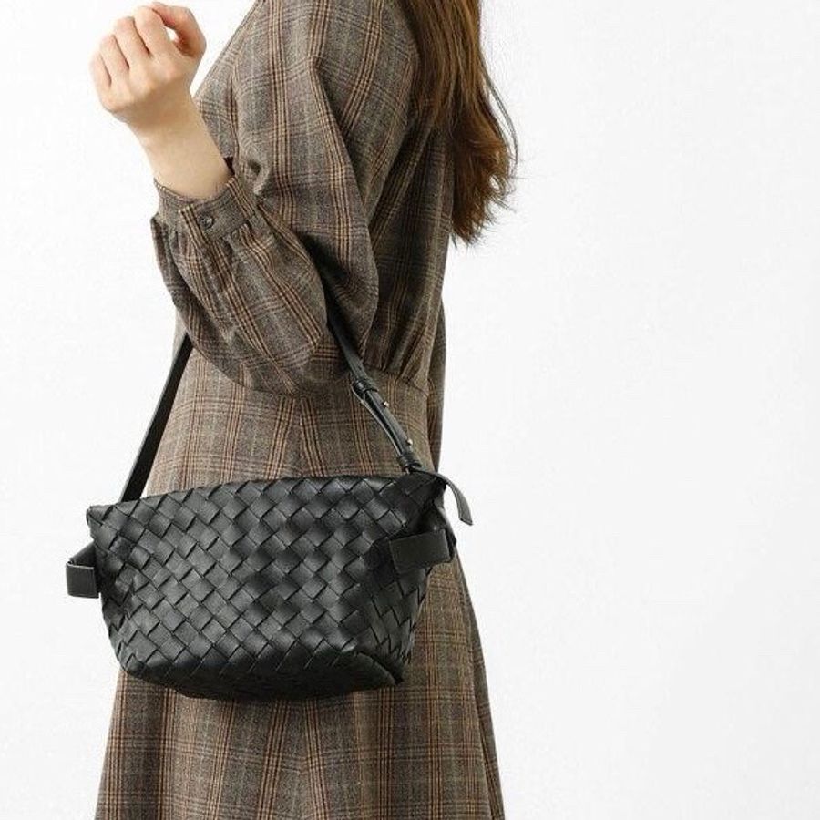 Bottega Veneta ( V48I1 ) Black-4