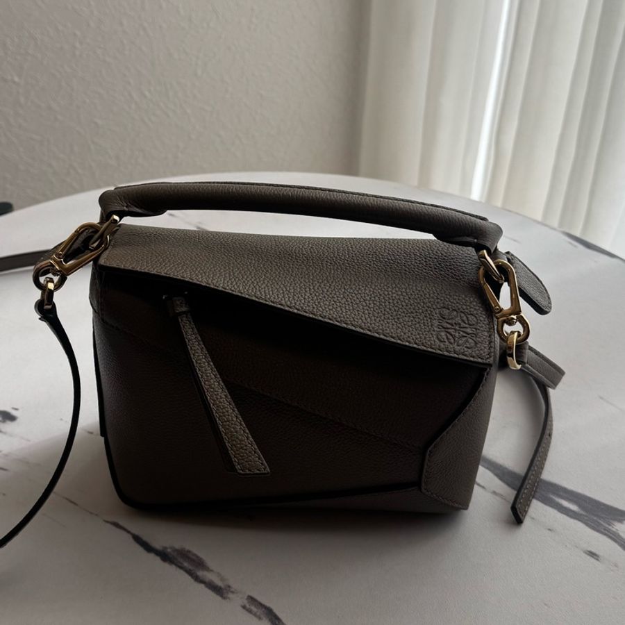 Loewe墨綠色mini puzzle❤️手提、斜背兩用-0