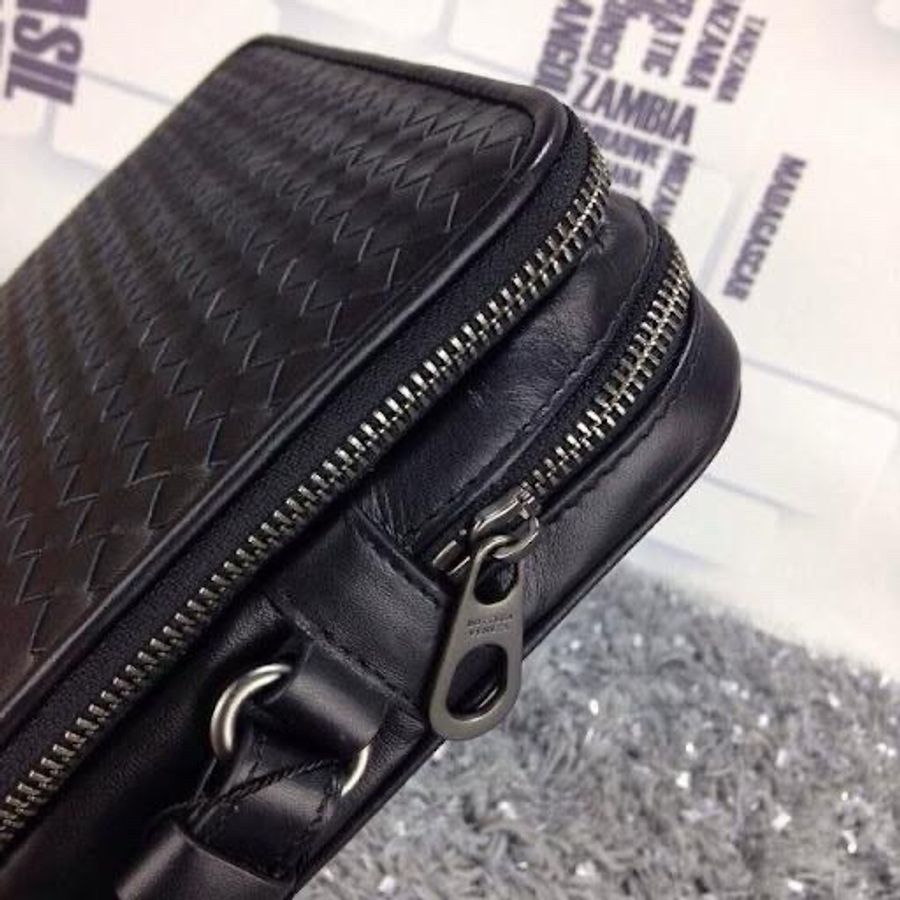Bottega Veneta Intrecciato authentic pouch-2