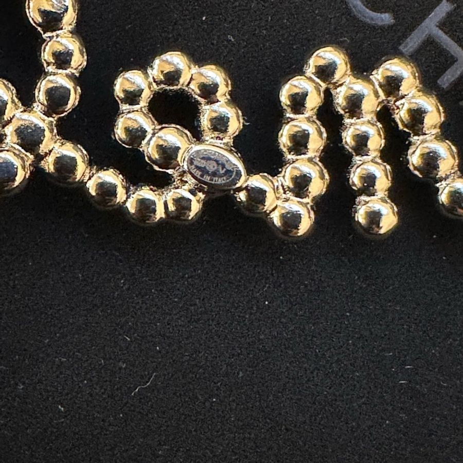 Chanel香奈兒2019珍珠閃鑽胸針,經典logo設計,珍珠配閃鑽組合,質感溫柔到爆!-3