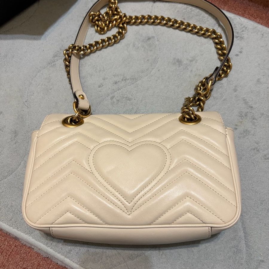 GUCCI MARMONT 氣質米白-6