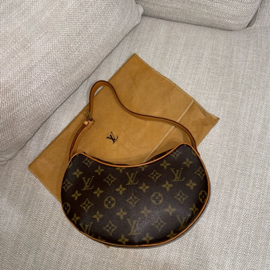 豌豆包✨稀有小號✨92新以上美品✨LV Croissant small 中古可頌包小號🥐漂亮好包況🧡豌豆包/月亮包/月牙包/LV老花肩背包/LV腋下包-10