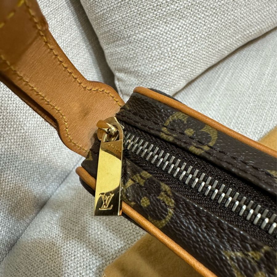 豌豆包✨稀有小號✨92新以上美品✨LV Croissant small 中古可頌包小號🥐漂亮好包況🧡豌豆包/月亮包/月牙包/LV老花肩背包/LV腋下包-49