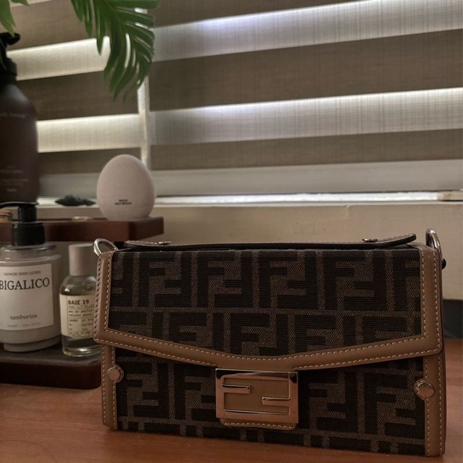 Fendi - Soft Trunk Baguette 老花帆布硬箱包-0