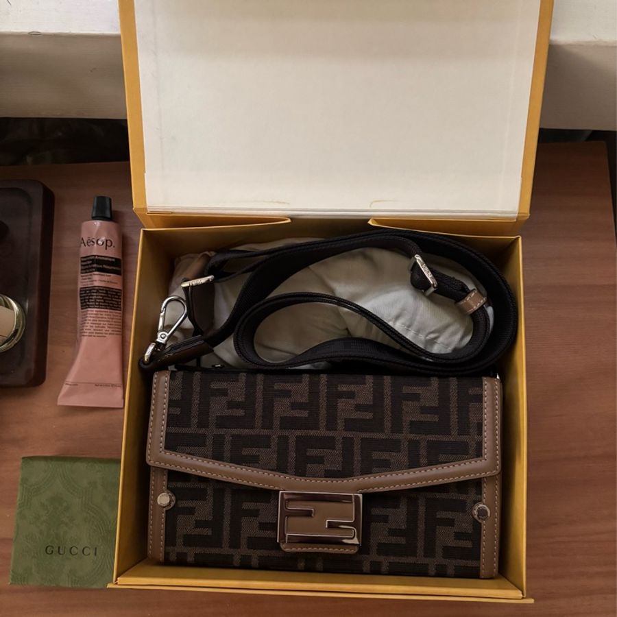 Fendi - Soft Trunk Baguette 老花帆布硬箱包-17