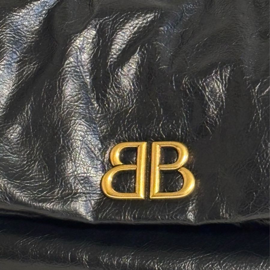 桃園機場購入🩶巴黎世家/Balenciaga MONACO系列 黑金鏈義大利牛皮單肩包-3