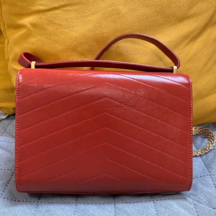 CHANEL-Chevron Medal Flap Bag橘紅色 9.9成新-11