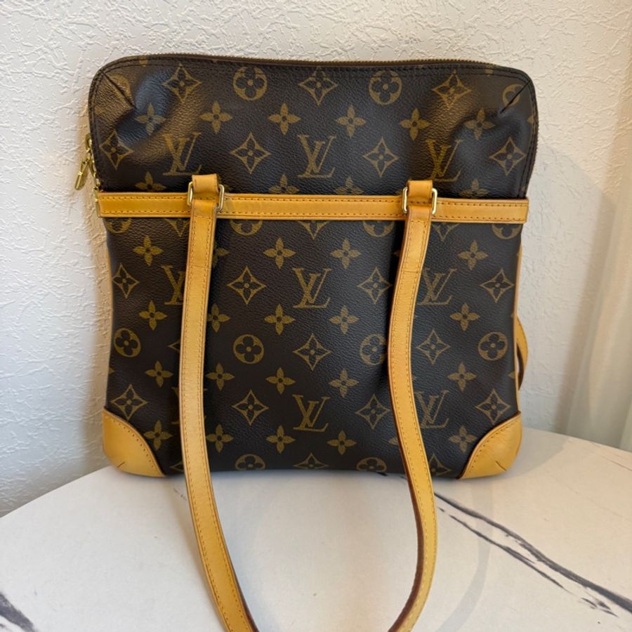 Lv 枕頭肩背包 絕版款-1