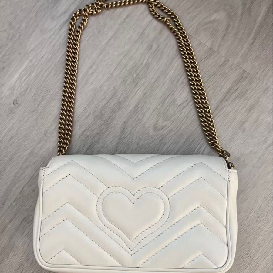 GUCCI GG MarmontMini 白色馬夢肩背包鏈條包-4
