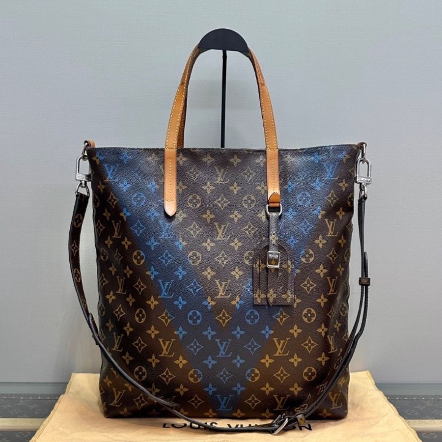 LV 限量款cabs mezzo老花V字手提托特包35*38*9 98新配件塵袋-1