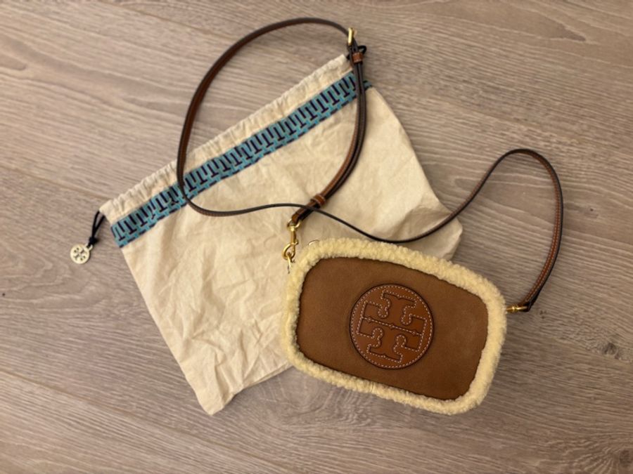 Tory Burch Ella 羊皮毛相機包-0