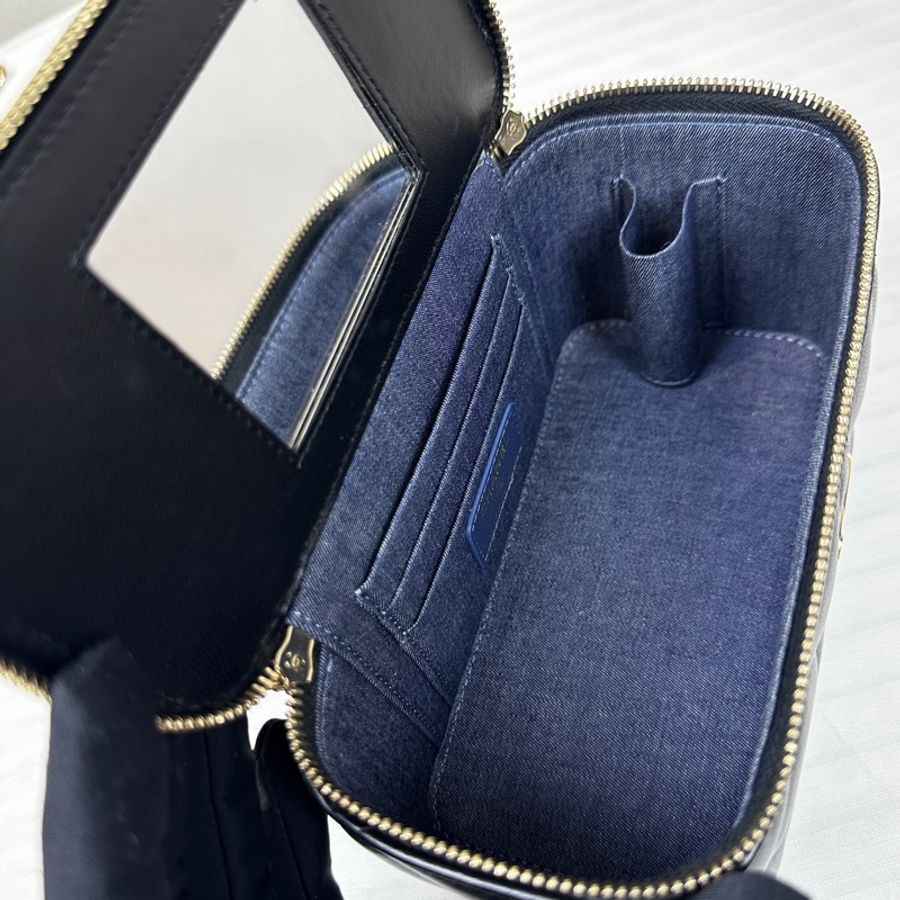 香奈兒/Chanel Vanity Case 黑色羊皮菱格紋長盒子斜背包 17x9.5x8cm-6