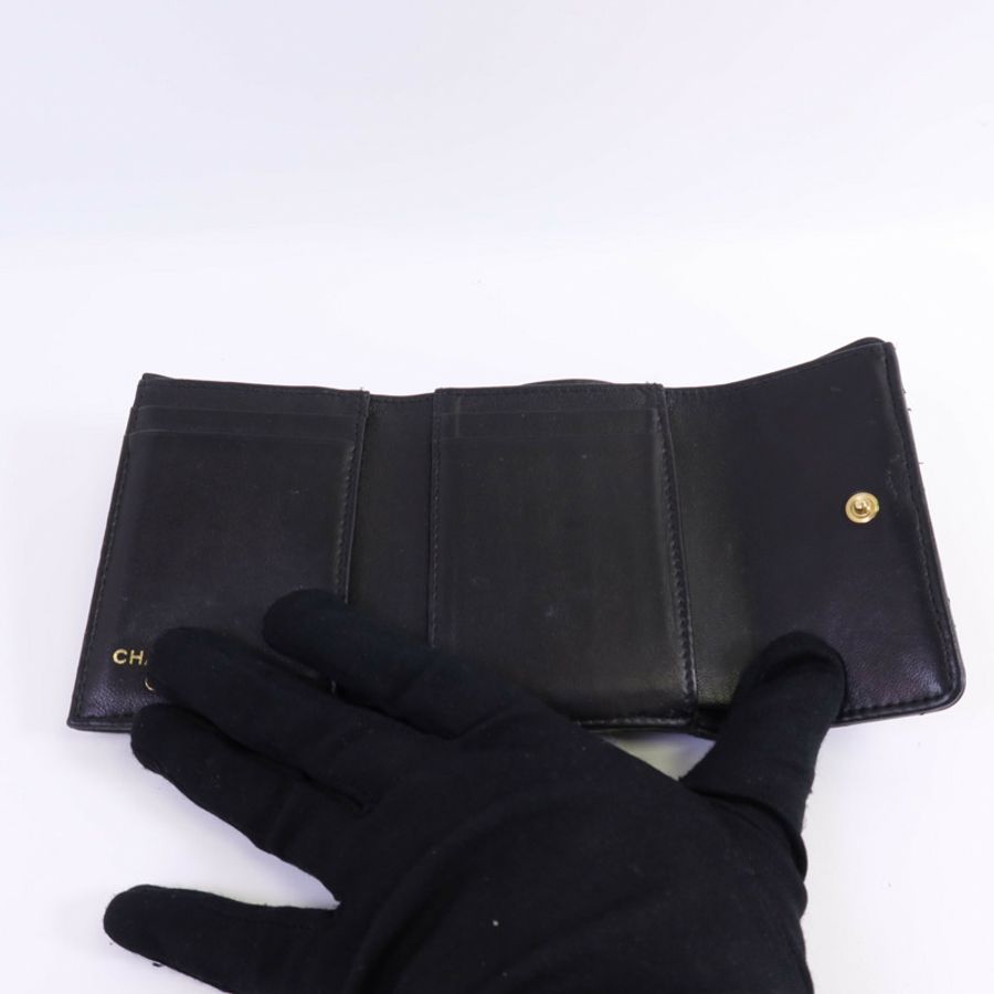 CHANEL 羊皮皮革Wallet金扣錢包-12