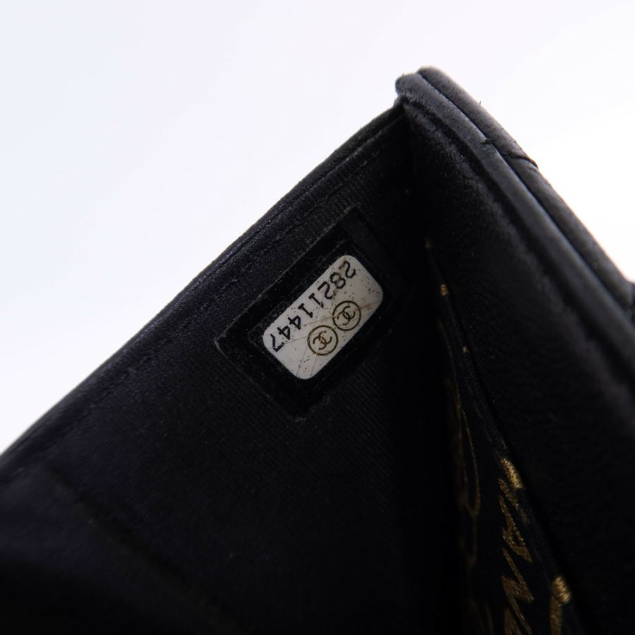 CHANEL 羊皮皮革Wallet金扣錢包-15