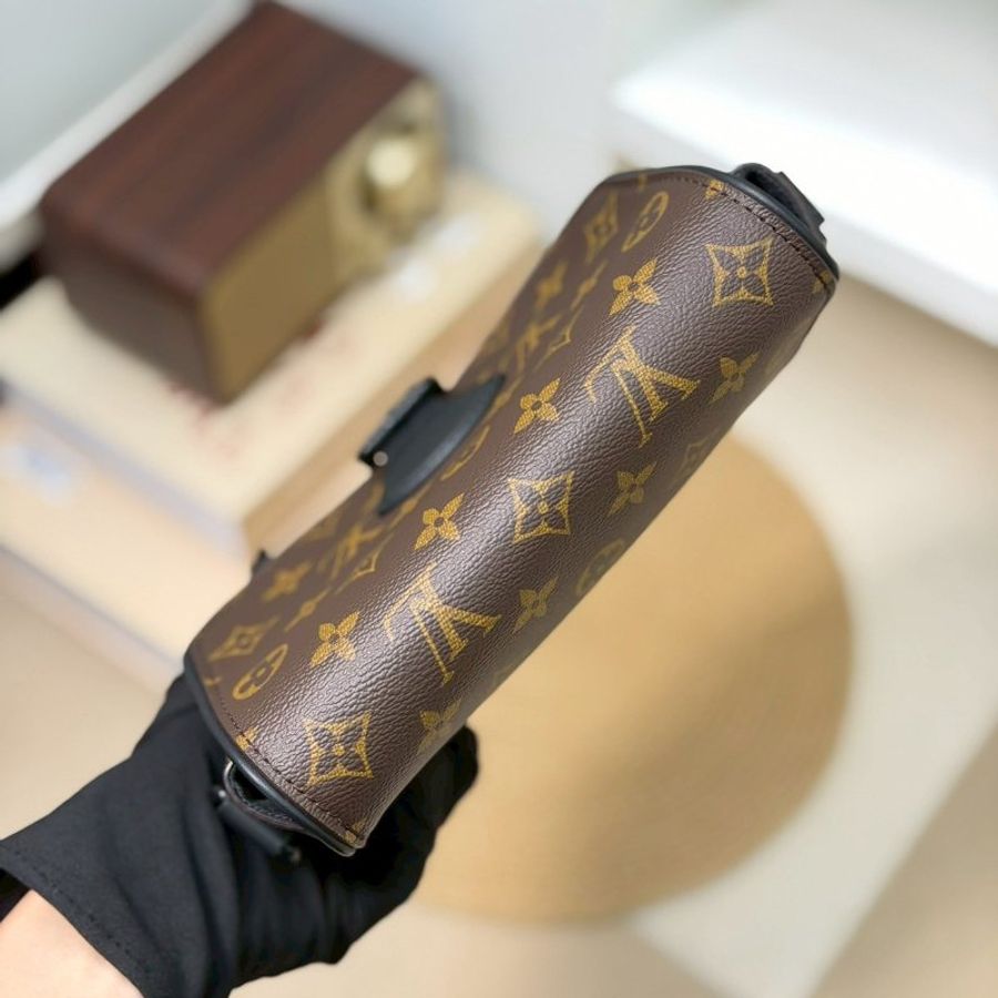 (全新大全配✨適合送禮)🏷LV 路易威登.Montsouris 郵差包 PM M47060-13