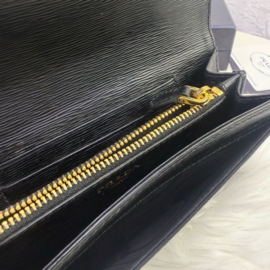 Prada Wallet-12