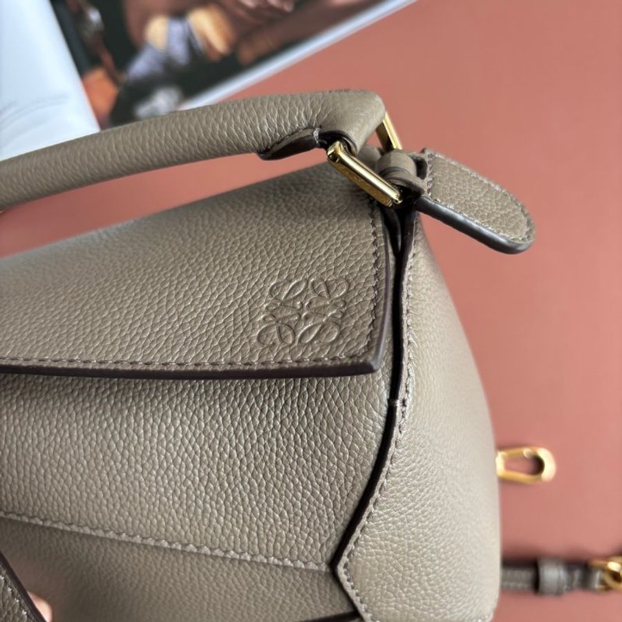 ::LOEWE:: 墨綠色手提斜背兩用包 Mini Puzzle Edge bag in soft grained calfskin-7