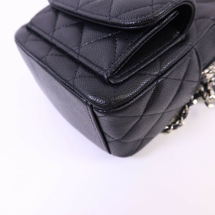 CHANEL 牛皮皮革Mini Backpack銀扣背包-10