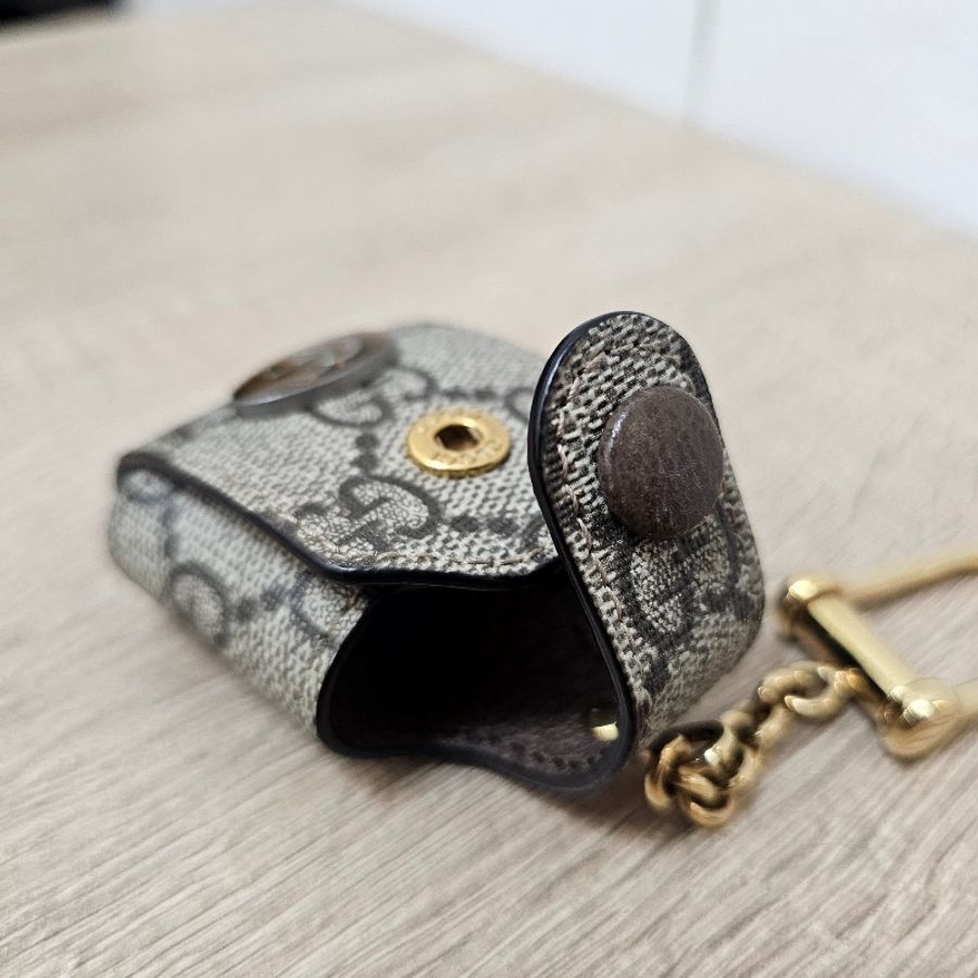 [絕版好物❣️] Gucci 老花金釦Airpods1代2代耳機套/吊飾-15