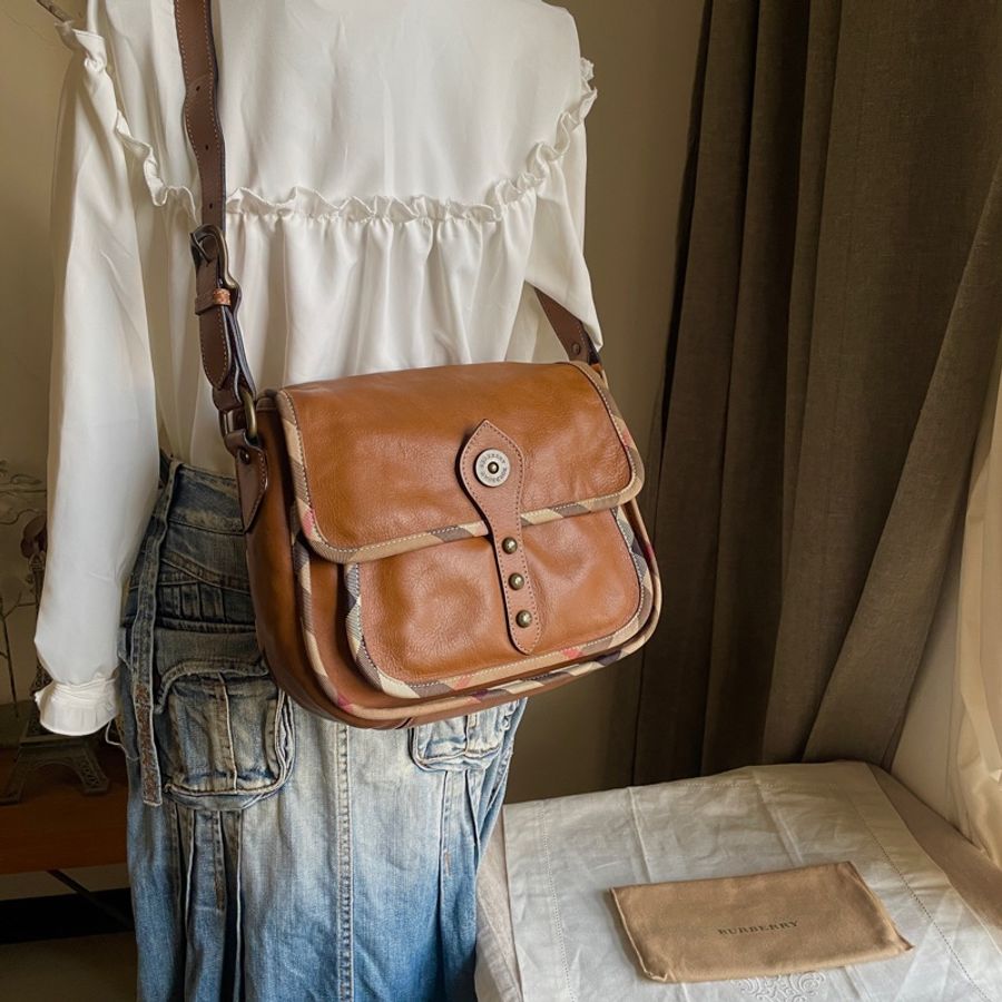 🍎優惠中🍎Burberry郵差包/大馬鞍/翻蓋包/斜背包/側背包🇬🇧正品🇬🇧況好🇬🇧男女適用🇬🇧英式風格🇬🇧學院風-7