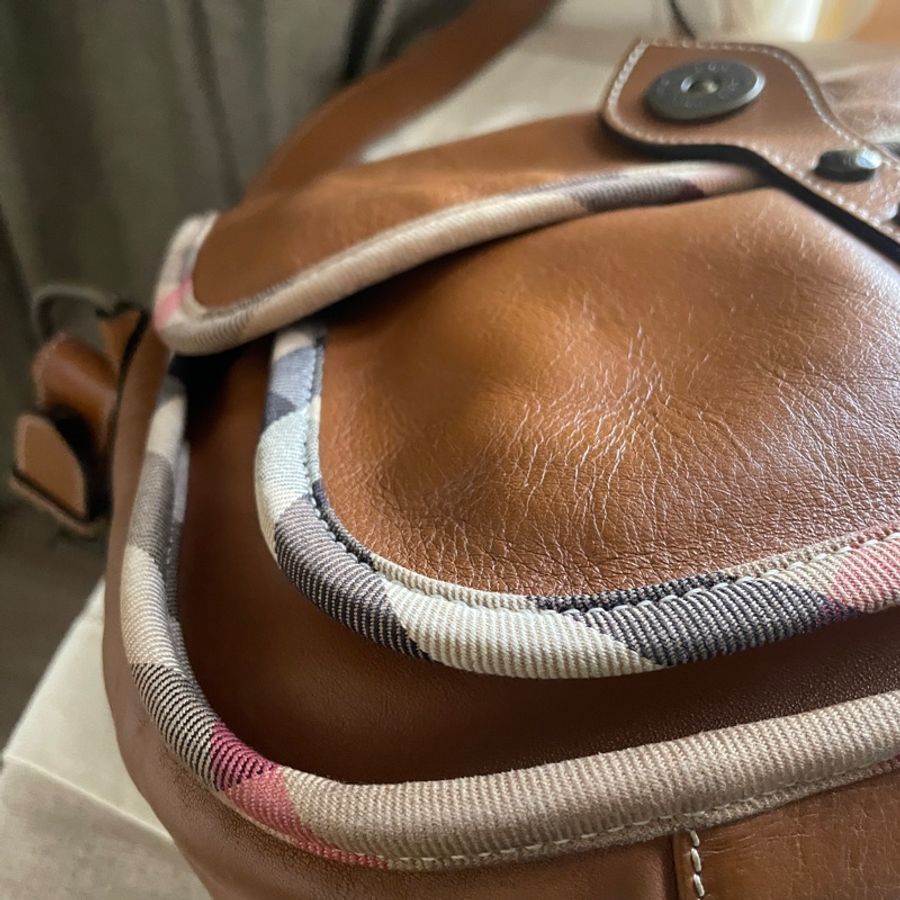 🍎優惠中🍎Burberry郵差包/大馬鞍/翻蓋包/斜背包/側背包🇬🇧正品🇬🇧況好🇬🇧男女適用🇬🇧英式風格🇬🇧學院風-39