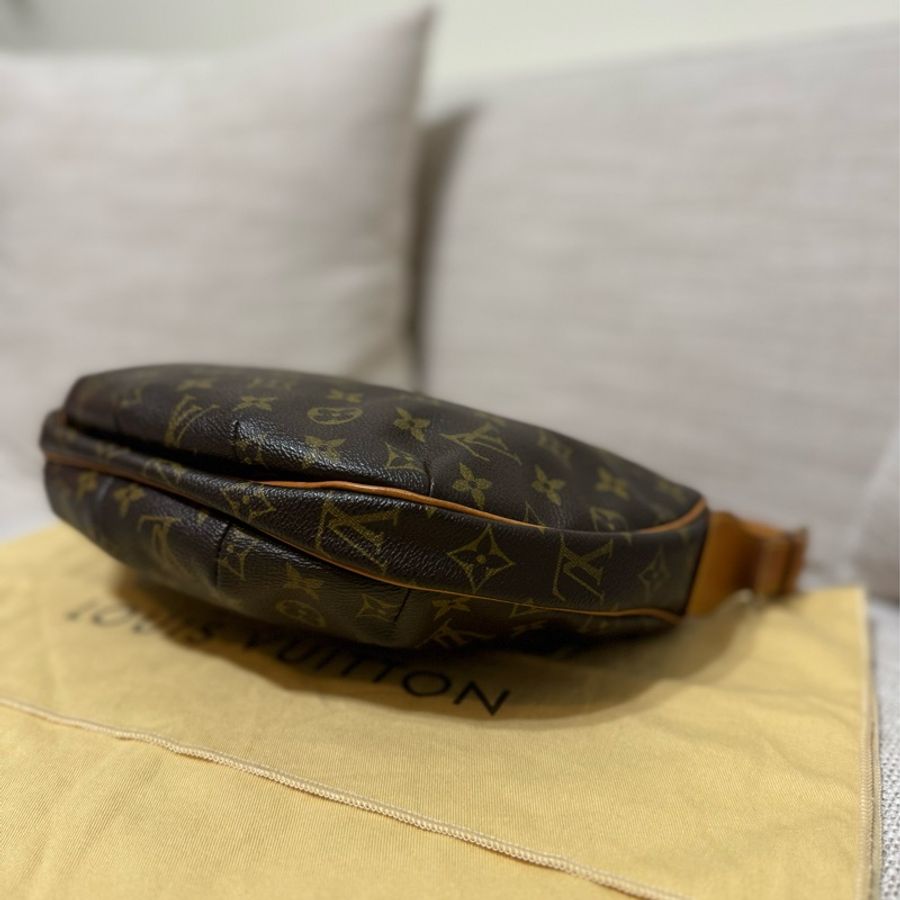 最後降價❗️9新以上美品✨LV Croissant Medium 中古可頌包中號🥐碗豆包🫘月亮包/月牙包/腋下包/有塵袋/漂亮包況-27