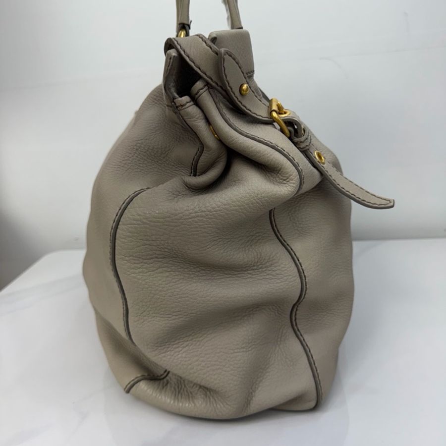 Miu Miu • 大象灰全皮托特包 Tote-2