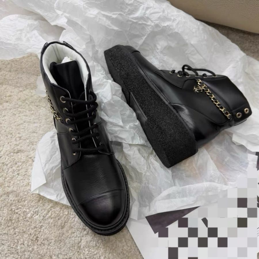 全新Chanel 香奈兒皮穿鏈 厚底短靴 36碼-1