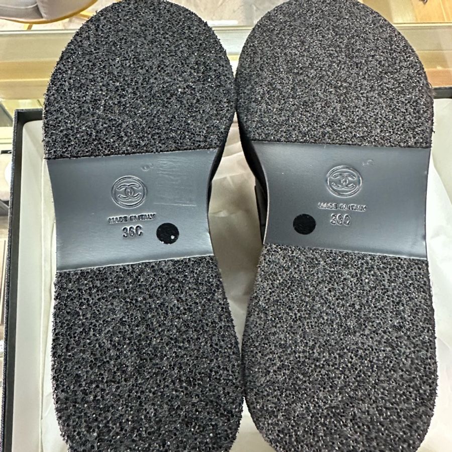 全新Chanel 香奈兒皮穿鏈 厚底短靴 36碼-3