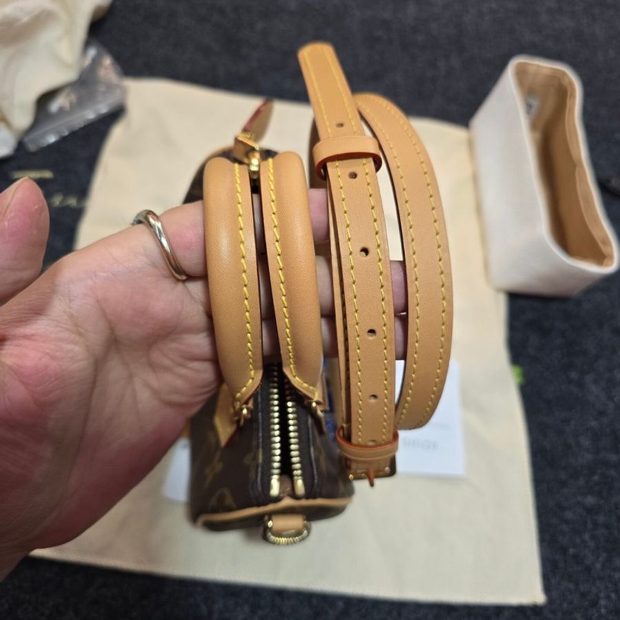 【99%新✨有購證送內膽✨】LV Nano Speedy Mini枕頭包-5