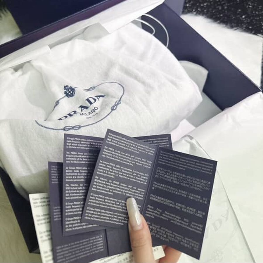 🏷️ Prada |Re-Edition Saffiano 牛皮手袋-9