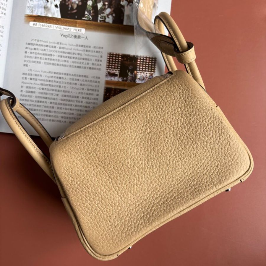 K刻風衣灰 ::HERMES:: Mini Lindy 斜背包 超級天菜♡-1