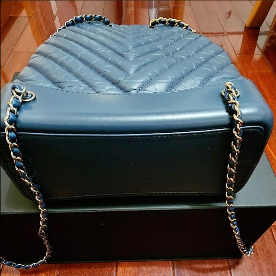Chanel Gabrielle Backpack Medium 香奈兒流 浪雙肩包 中號 深藍-10