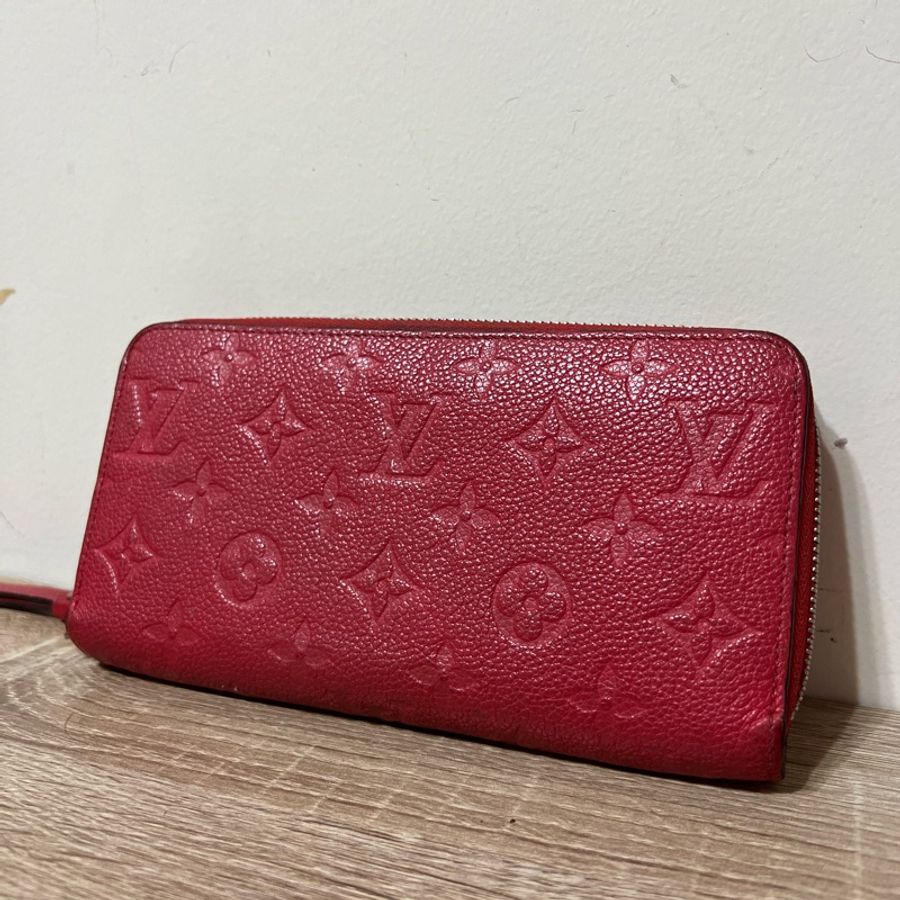 LV紅色寬版壓印長夾✨-6