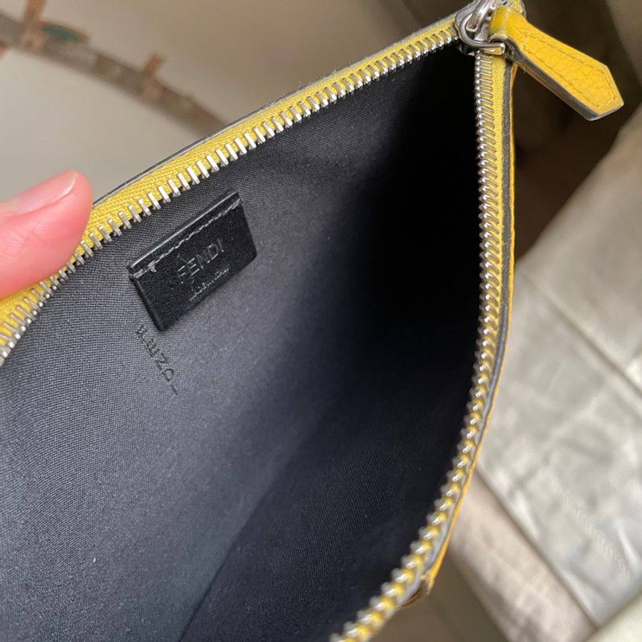 é»è²çŒè²¡ðFendi ææ©å
/æèå
/ è©èå
/å¡å
/é¢å
/è
°å
/WOCðæ£åðæ³äžé¯ðç·å¥³çå¯ðé»è²æè²¡-42