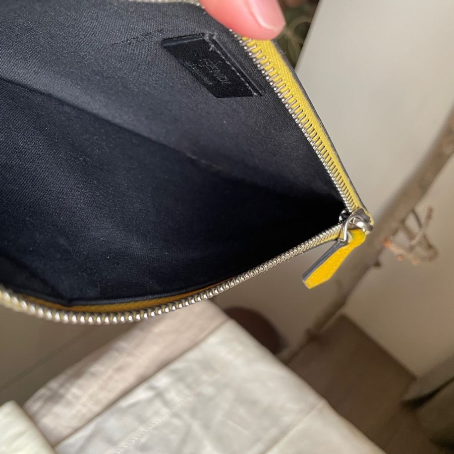 é»è²çŒè²¡ðFendi ææ©å
/æèå
/ è©èå
/å¡å
/é¢å
/è
°å
/WOCðæ£åðæ³äžé¯ðç·å¥³çå¯ðé»è²æè²¡-43